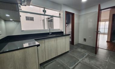 VENDO DEPARTAMENTO DE MODERNO EN EDIFICIO NUEVO CON EXCELENTE ILUMINACION