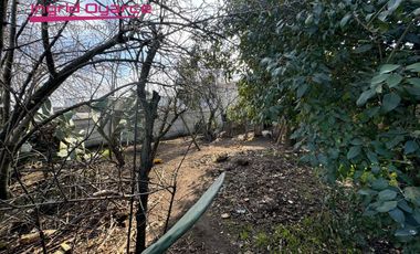 Vendo terreno comercial, excelente y céntrica ubicación, con construcción antigua