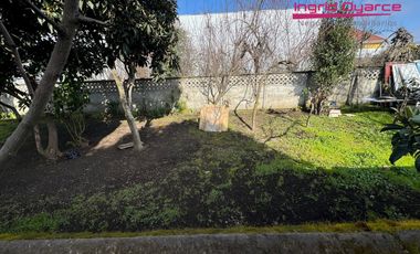 Vendo terreno comercial, excelente y céntrica ubicación, con construcción antigua