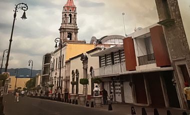 CASA COMERCIAL  EN EL CORAZON DE AGUASCALIENTES EN VENTA