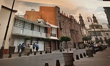CASA COMERCIAL  EN EL CORAZON DE AGUASCALIENTES EN VENTA