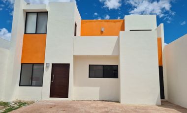 CASA AMPLIA EN RENTA CONKAL YUCATAN