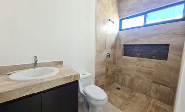 CASA AMPLIA EN RENTA CONKAL YUCATAN