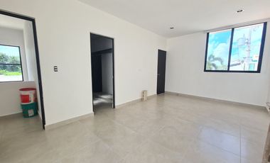CASA AMPLIA EN RENTA CONKAL YUCATAN