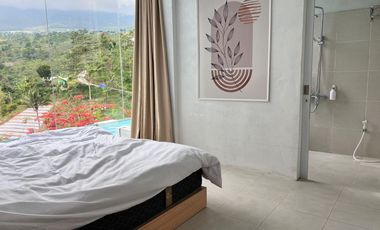 Villa Mewah 2 Lantai Utara Jembatan Kaca Kemuning