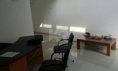 Oficinas corporativas de estilo minimalista, en zona dorada de Cuernavaca