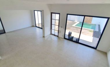 Casa con alberca en xochitepec