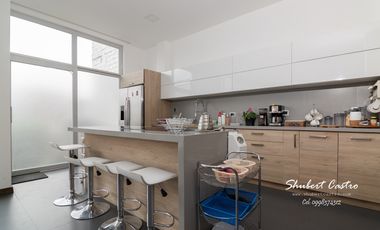 Se vende casa en La Urbanización Sierra Nevada -Loja