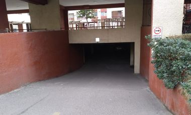 Depto. en Calle San Isidro, Metro Matta, Santiago Centro.