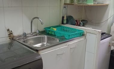 Depto. en Calle San Isidro, Metro Matta, Santiago Centro.