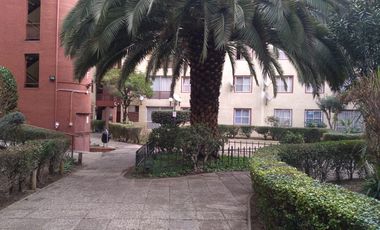 Depto. en Calle San Isidro, Metro Matta, Santiago Centro.