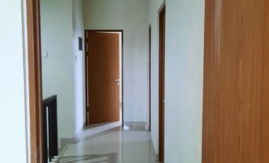 DISEWAKAN RUMAH CLUSTER TAMAN SIMPRUK - Lippo Cikarang