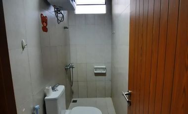 DISEWAKAN RUMAH CLUSTER TAMAN SIMPRUK - Lippo Cikarang