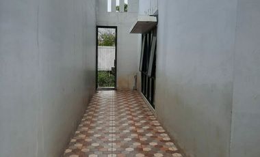 DISEWAKAN RUMAH CLUSTER TAMAN SIMPRUK - Lippo Cikarang