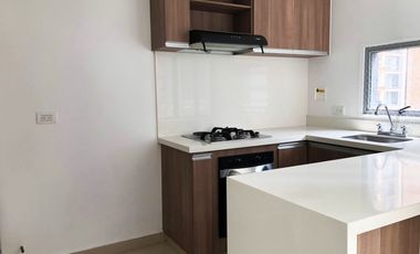 45227 Apartamento en arriendo en el sector Loma de las Brujas
