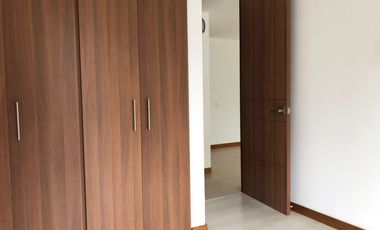 45227 Apartamento en arriendo en el sector Loma de las Brujas