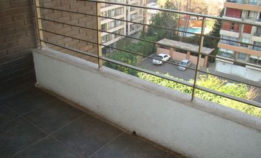 Cauquenes 60 - Metro Egaña y Villa Frei