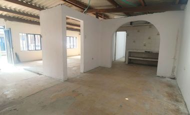 SE VENDE BODEGA ESQUINERA EN CENTRO DE CUBA