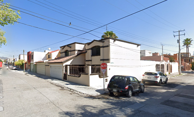 EXCELENTE CASA JUNTO A GALERIAS SALTILLO EN REMATE