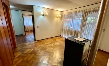 Linda Casa Ubicada En Pasaje Lorena, Próxima Av. Alemania