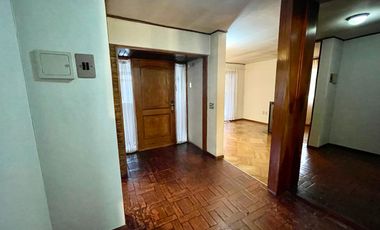 Linda Casa Ubicada En Pasaje Lorena, Próxima Av. Alemania
