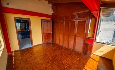 Casa en venta Monjas Orquideas 4 Pisos 452.7 3m2