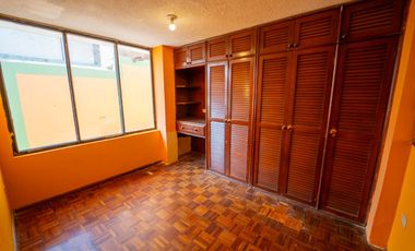 Casa en venta Monjas Orquideas 4 Pisos 452.7 3m2