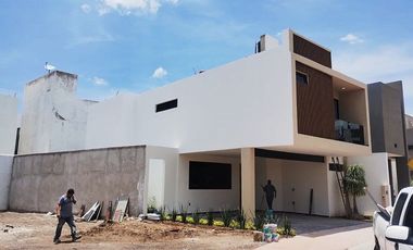 Venta de Residencia de lujo Nueva en Lombardía.