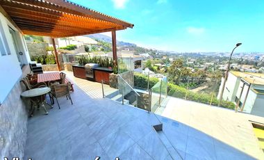 VENTA CASA CASUARINAS A.C. 647 m2 REMODELADA/4 PISOS/05 DORMITORIOS/PISCINA/VISTA PANORAMICA