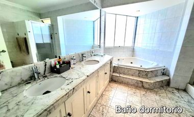 VENTA CASA CASUARINAS A.C. 647 m2 REMODELADA/4 PISOS/05 DORMITORIOS/PISCINA/VISTA PANORAMICA