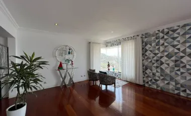 VENTA CASA CASUARINAS A.C. 647 m2 REMODELADA/4 PISOS/05 DORMITORIOS/PISCINA/VISTA PANORAMICA