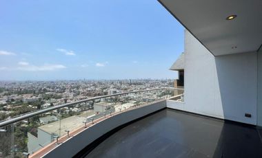 VENTA CASA CASUARINAS A.C. 647 m2 REMODELADA/4 PISOS/05 DORMITORIOS/PISCINA/VISTA PANORAMICA
