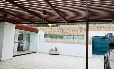 VENTA CASA CASUARINAS A.C. 647 m2 REMODELADA/4 PISOS/05 DORMITORIOS/PISCINA/VISTA PANORAMICA