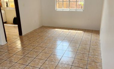 Casa en venta en dos niveles en Tenango del Valle Colonia Ojo de agua