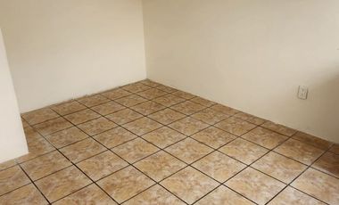 Casa en venta en dos niveles en Tenango del Valle Colonia Ojo de agua