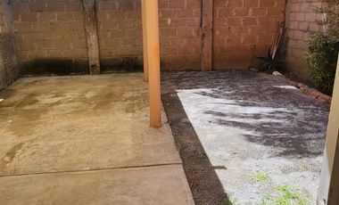 Casa en venta en dos niveles en Tenango del Valle Colonia Ojo de agua