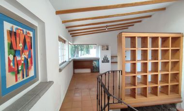 CASA CON ALBERCA CERCA DE CUERNAVACA EN VENTA