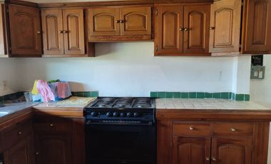 CASA CON ALBERCA CERCA DE CUERNAVACA EN VENTA