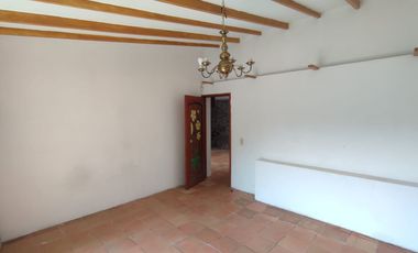 CASA CON ALBERCA CERCA DE CUERNAVACA EN VENTA