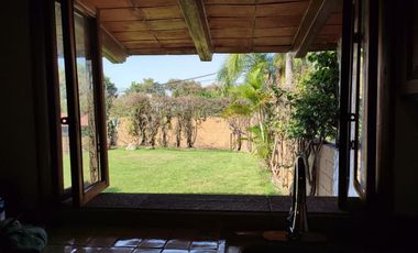 CASA CON ALBERCA CERCA DE CUERNAVACA EN VENTA