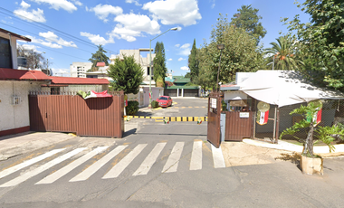 ¡¡Atención Inversionistas!! Venta de Casa en Remate Bancario, Col. Club De Golf México, CDMX.