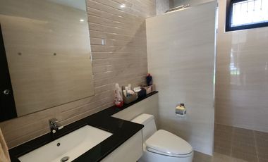 Welcome to Suranaree Ville, where you have a fantastic opportunity to expand your large family's home. We are selling a detached house in the Suranare