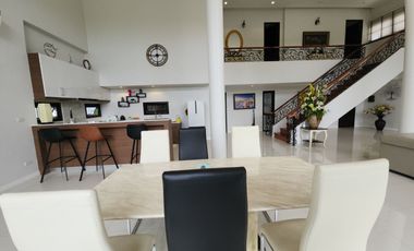 Welcome to Suranaree Ville, where you have a fantastic opportunity to expand your large family's home. We are selling a detached house in the Suranare