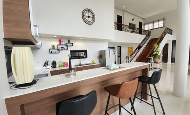 Welcome to Suranaree Ville, where you have a fantastic opportunity to expand your large family's home. We are selling a detached house in the Suranare