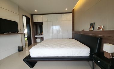Welcome to Suranaree Ville, where you have a fantastic opportunity to expand your large family's home. We are selling a detached house in the Suranare