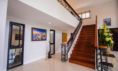 Welcome to Suranaree Ville, where you have a fantastic opportunity to expand your large family's home. We are selling a detached house in the Suranare