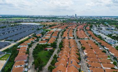 Welcome to Suranaree Ville, where you have a fantastic opportunity to expand your large family's home. We are selling a detached house in the Suranare
