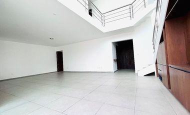 Casa de autor en la Ceiba, Zibatá