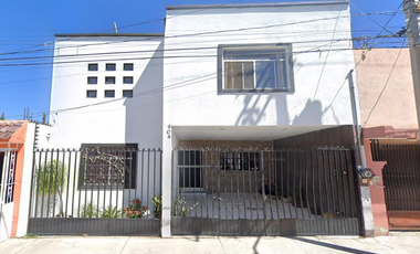 SE VENDE BONITA Y AMPLIA CASA EN AGUASCALIENTES