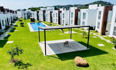 CASA CON ALBERCA EN VENTA A POCOS MINUTOS DE CUERNAVACA